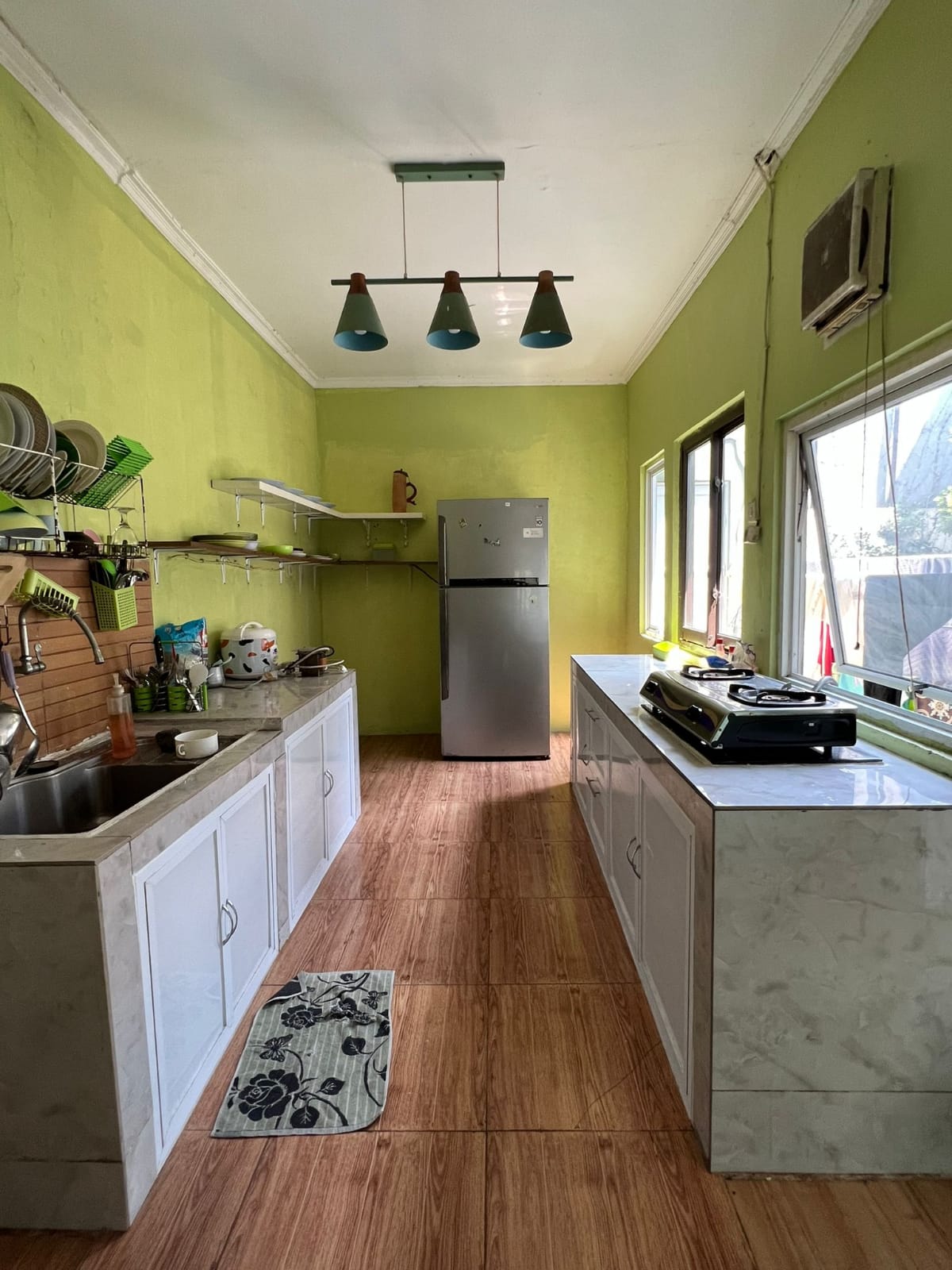 DiSewakan Rumah Full Furnish di Taman Picadilly Lippo Cikarang